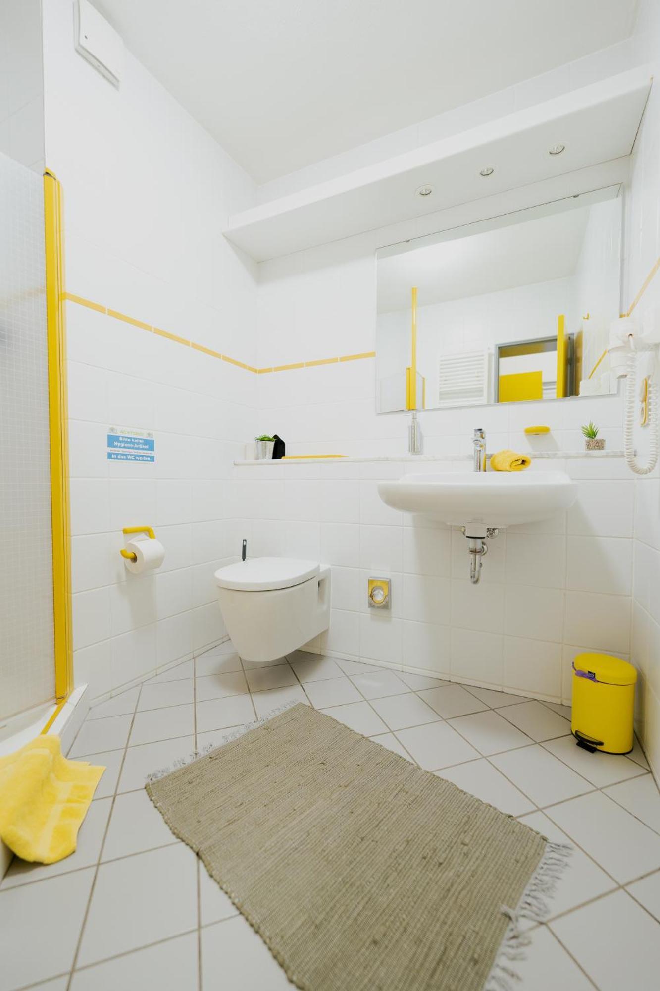 Ferienhaus Schoene Aussicht Ferienwohnung Gelb Hemfurth-Edersee Esterno foto